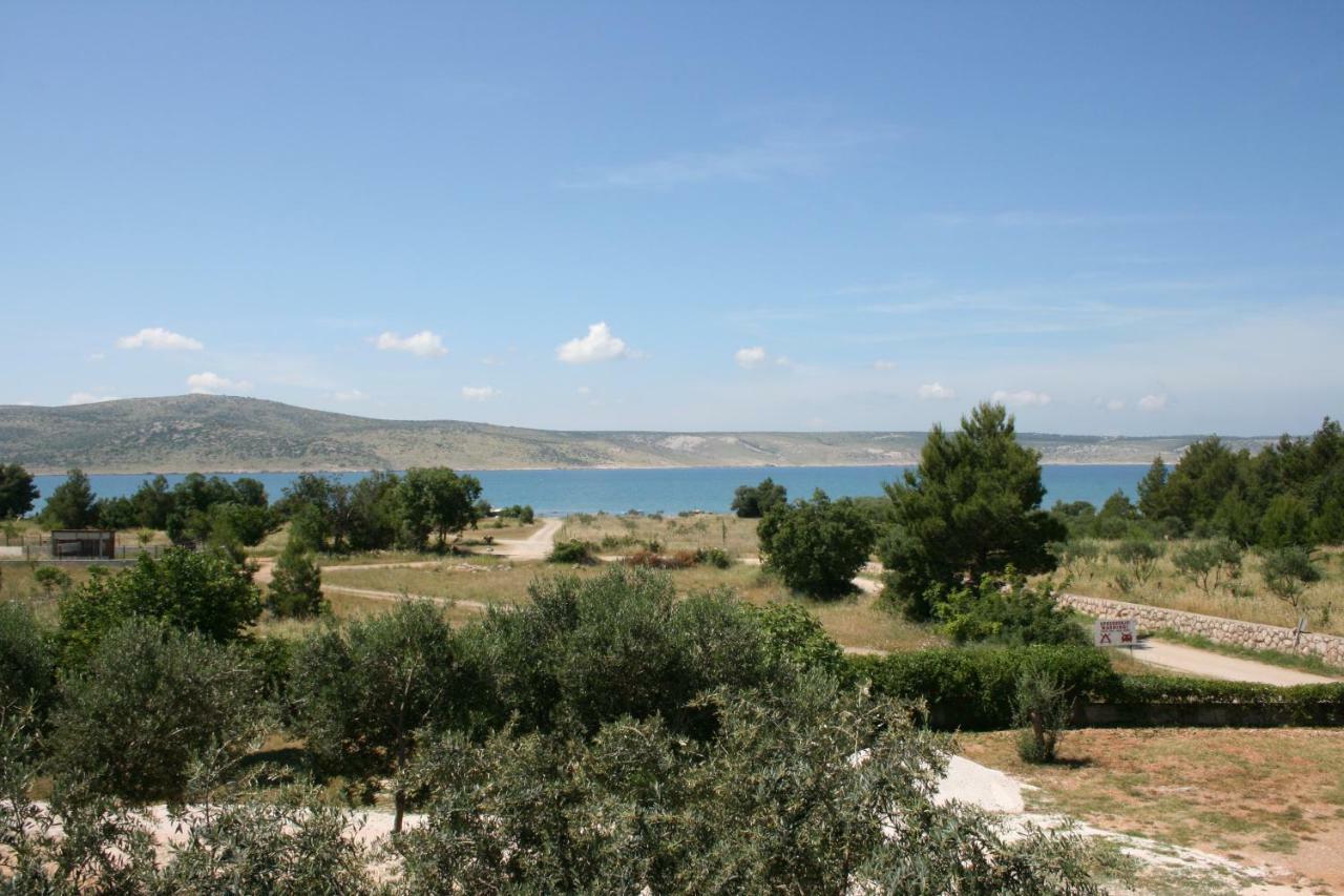 Mobile Homes Katinka, Starigrad Paklenica, Croatia ภายนอก รูปภาพ